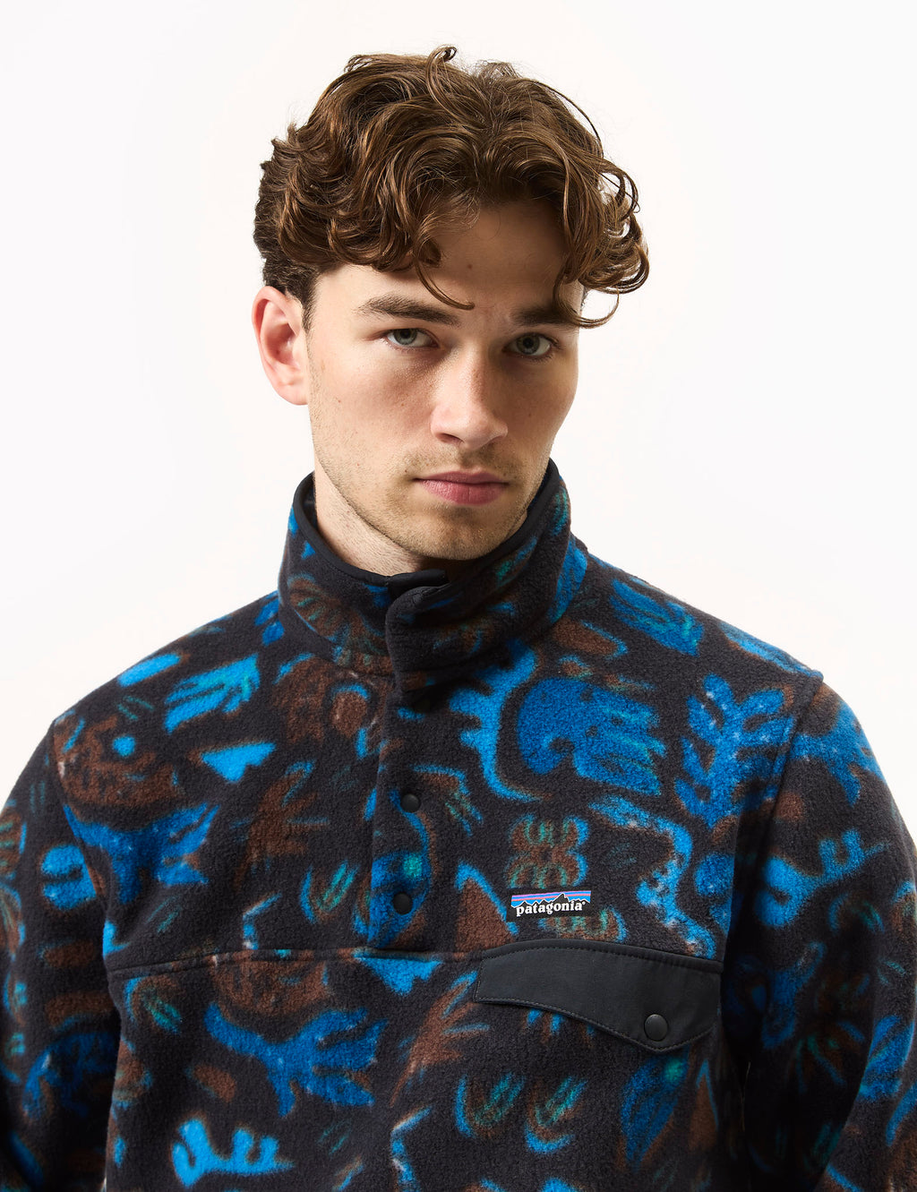 Patagonia　エッシェンシャルプルオーバー パタゴニアのエッセンシャル・プルオーバー : Questionable＆MCCC