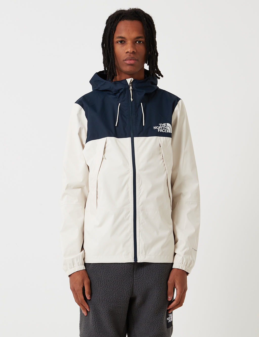 The north face mountain 2025 q jacket vintage white