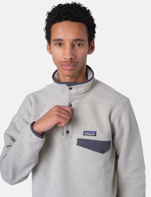 Patagonia LW Synchilla Snap-T Fleece - Oatmeal Heather w/Smolder Blue