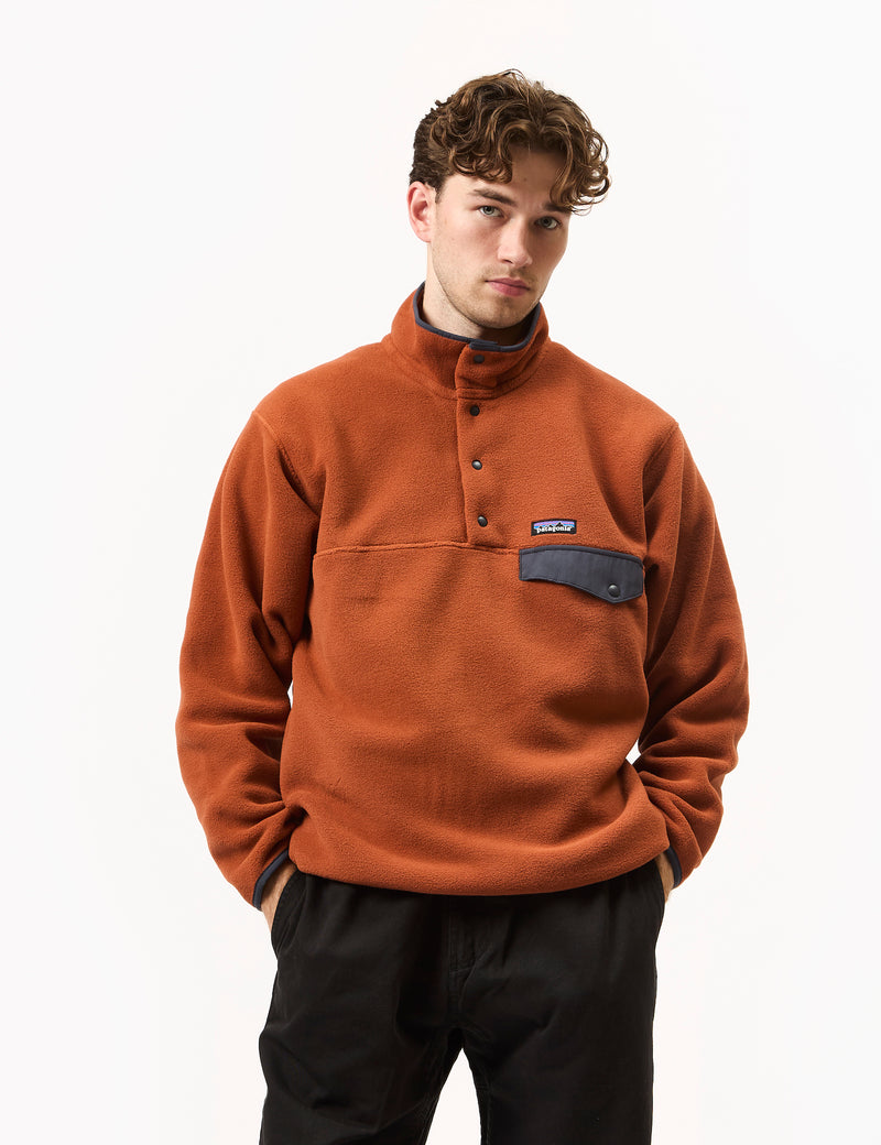 Red patagonia sweater deals