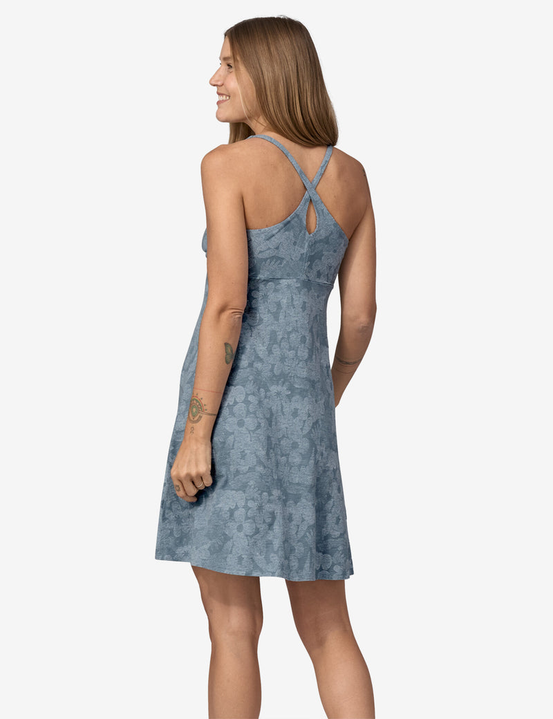 patagonia dress W's Margot Worn Wear A higher neckline protects the chest from sun exposure Patagonia Magnolia Spring Dress -
