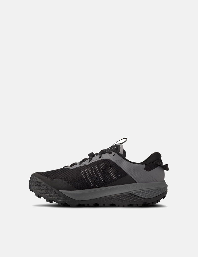 Karhu Ikoni Trail WR Mens Trainers - Black/Black