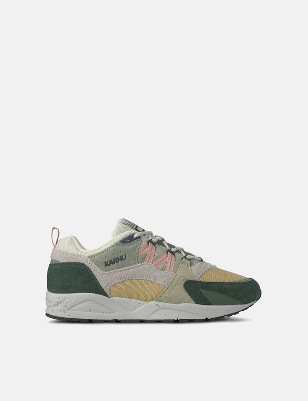 Karhu Fusion 2.0 Trainers - Darkest Spruce/Cameo Rose