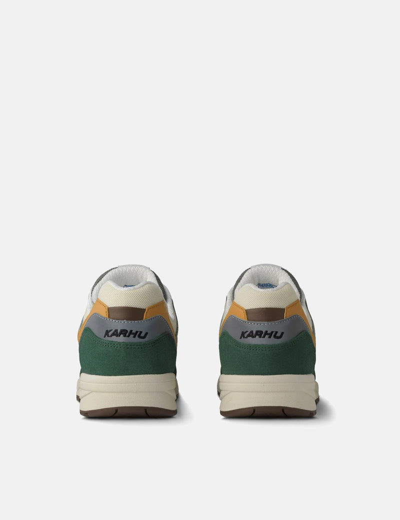 Karhu Legacy 96 Trainers - Laurel Wreath/Warm Taupe