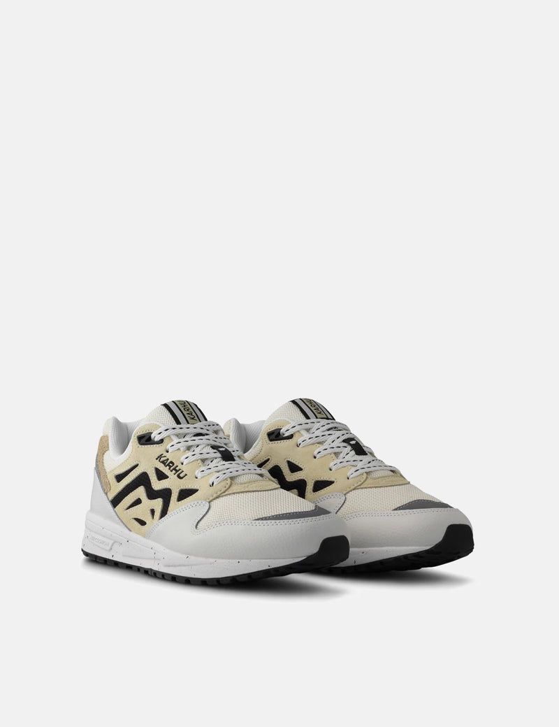 Karhu Legacy 96 Trainers - Blanc de Blanc/Wood Ash