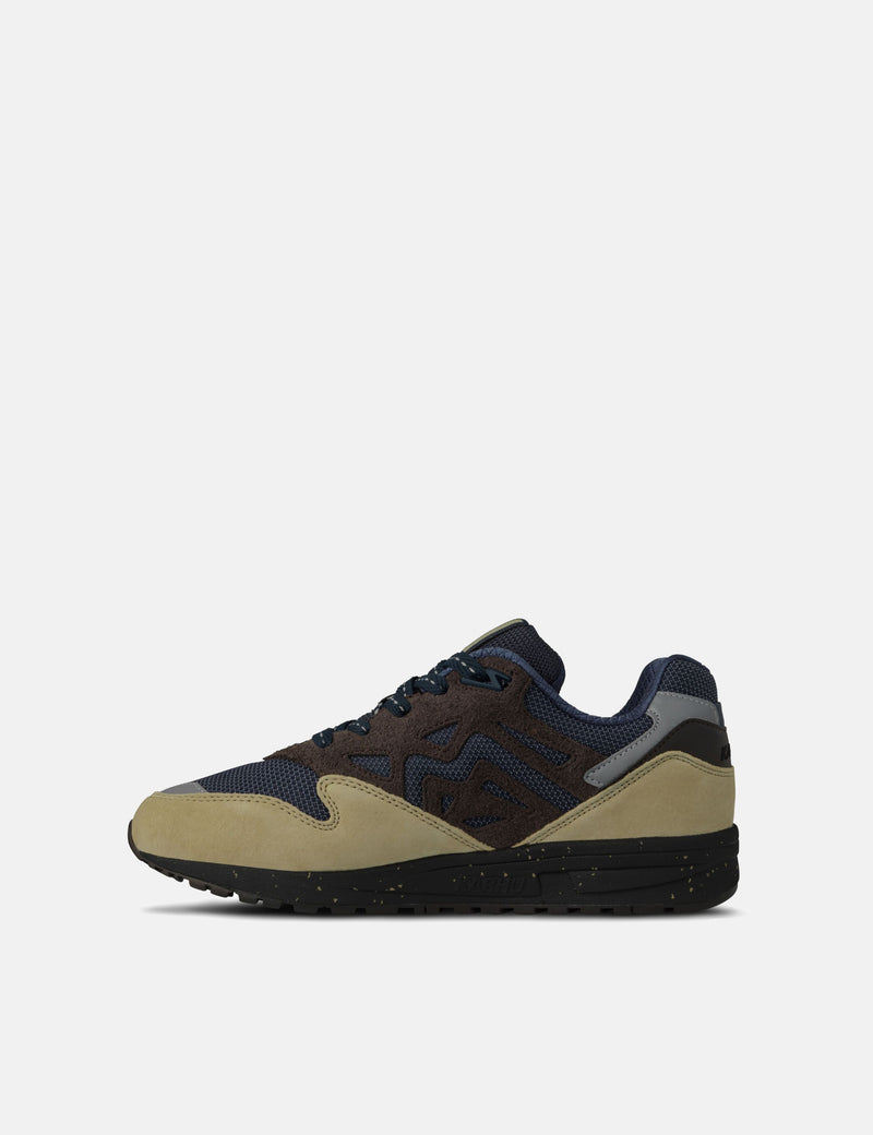 Karhu Legacy 96 Trainers - Pale Olive Green/Chocolate Torte