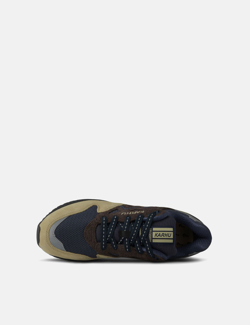 Karhu Legacy 96 Trainers - Pale Olive Green/Chocolate Torte