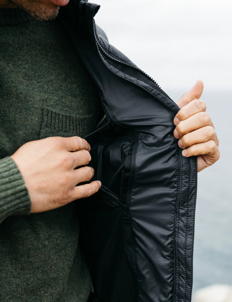 Finisterre Nimbus Gilet - Black