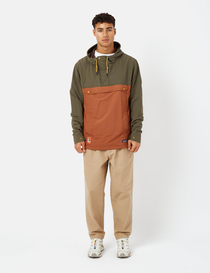 Patagonia Isthmus Anorak - GPIW Patch/Sisu Brown