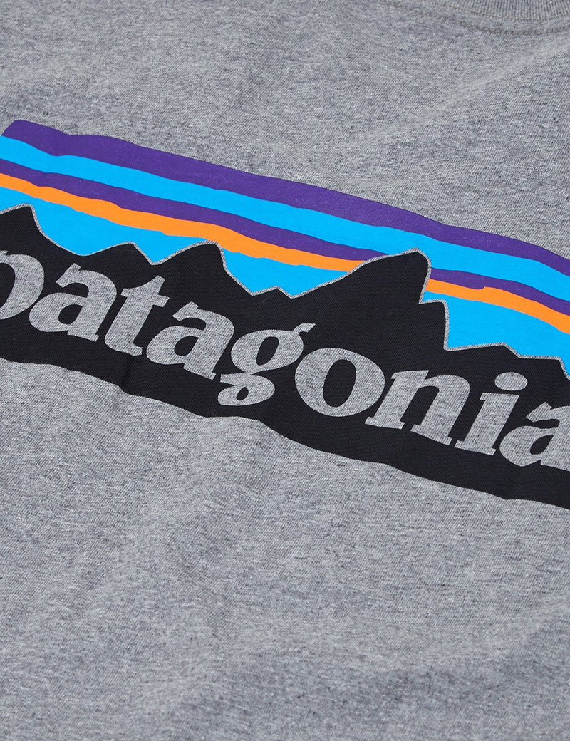 Patagonia P-6 Logo Pocket Responsibili-Tee T-Shirt - Gravel Heather Grey