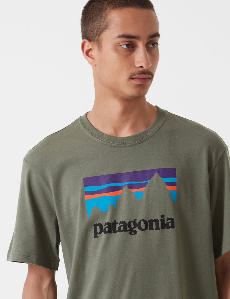 Patagonia Shop Sticker T-Shirt - Industrial Green