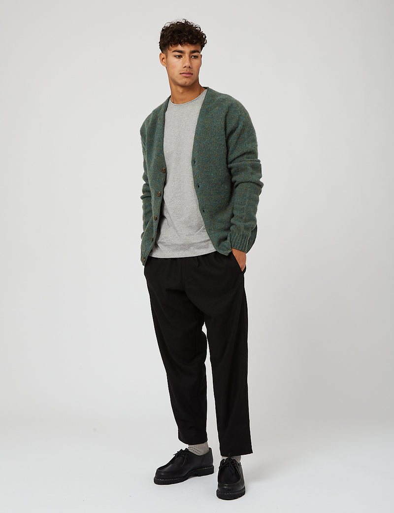 Bhode Lambswool Cardigan (Made in Scotland) - Jade Green