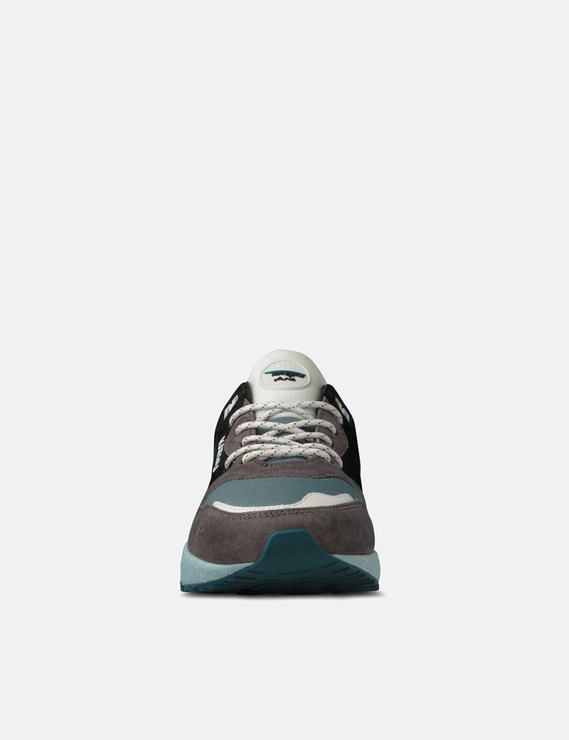 Karhu Aria 95 (F803077) - Plum Kitten Brown/Jet Black