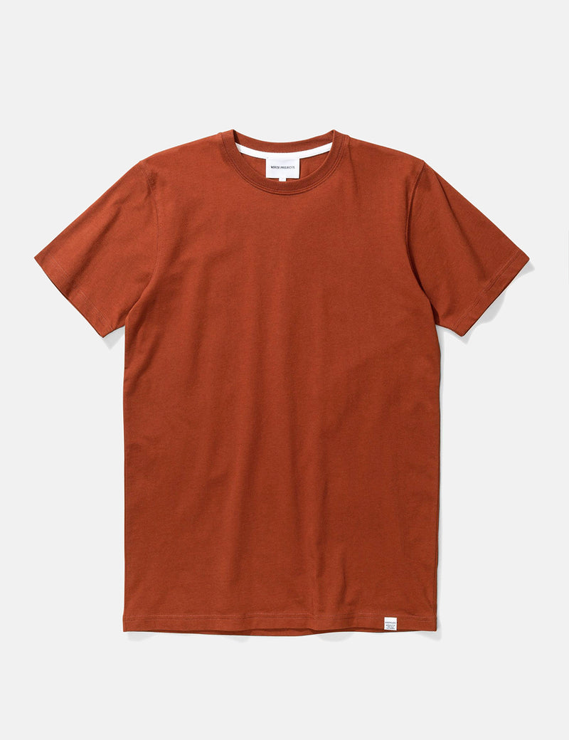 Norse Projects Niels Standard T-Shirt - Madder Brown