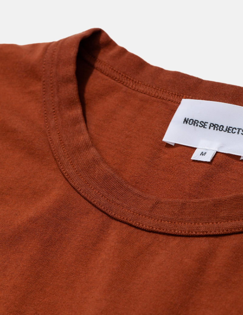 Norse Projects Johannes GMD T-Shirt - Burnt Ocher