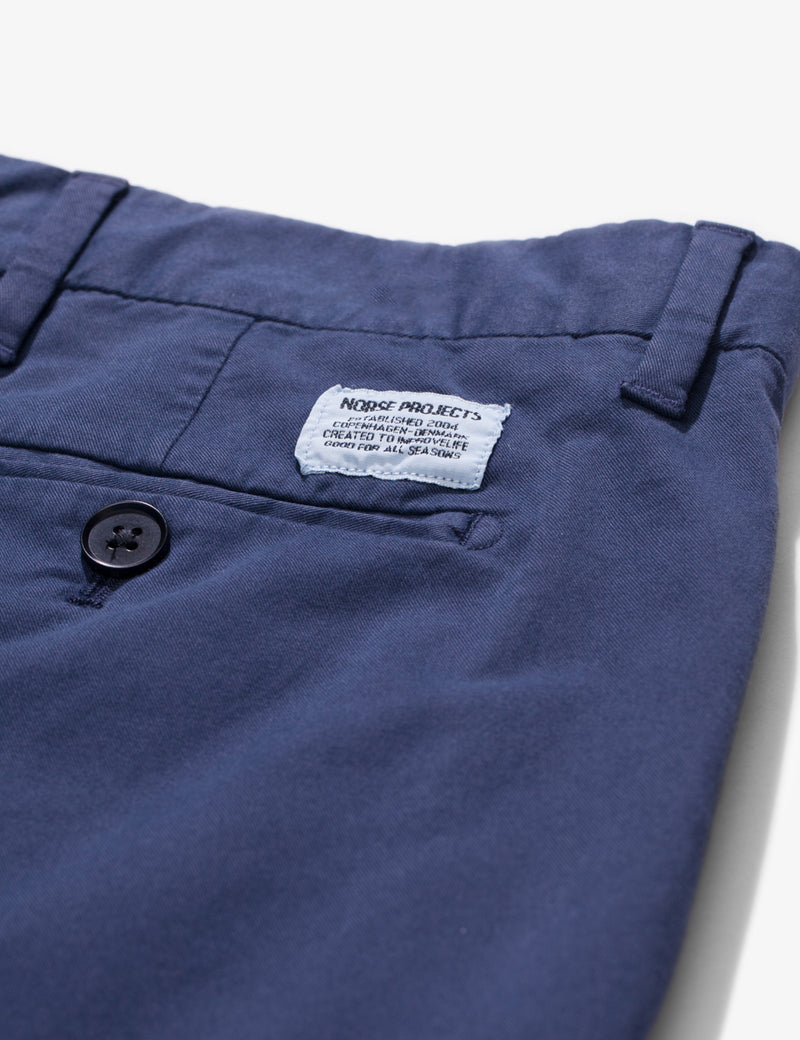 Norse Projects Aros Light Twill Chino (Slim) - Navy Blue