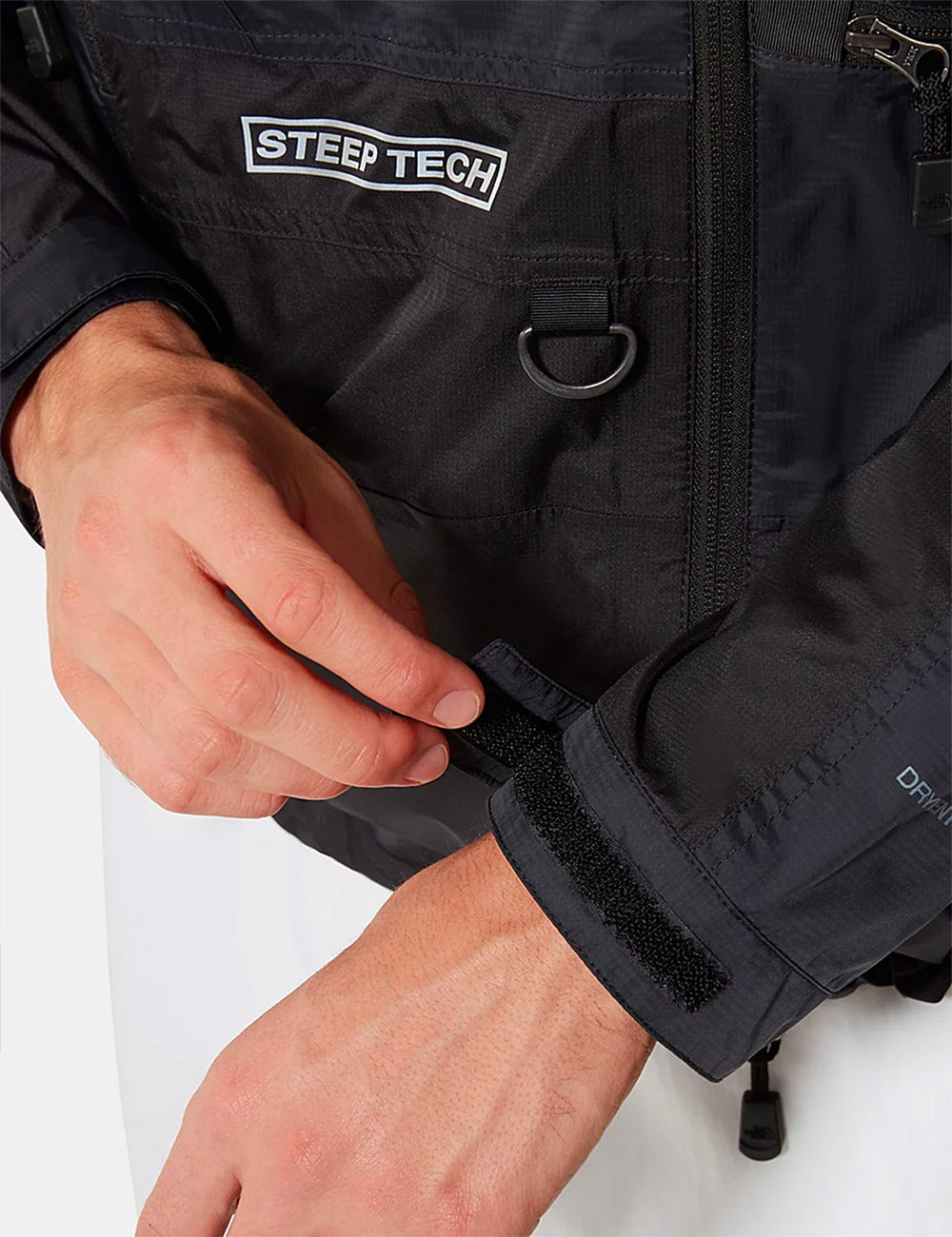 North Face Steep Tech Light Rain Jacket - TNF Black I URBAN EXCESS.