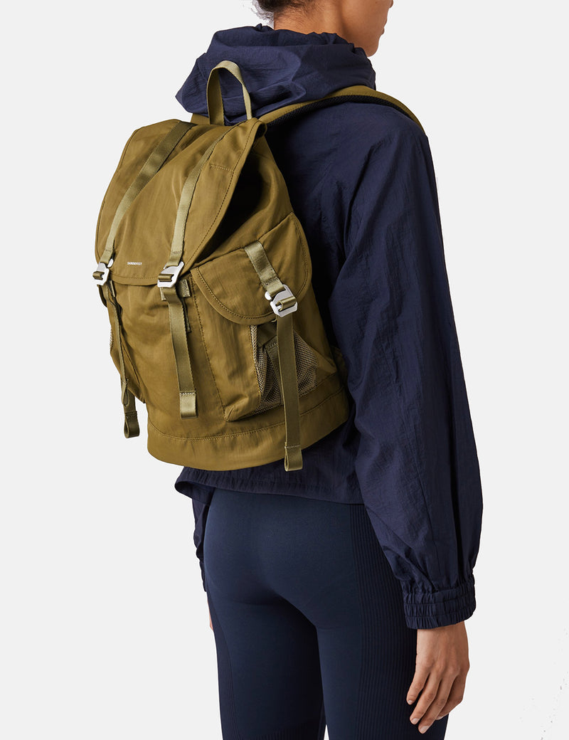 Sandqvist Charlie Backpack (Vegan) - Military Olive