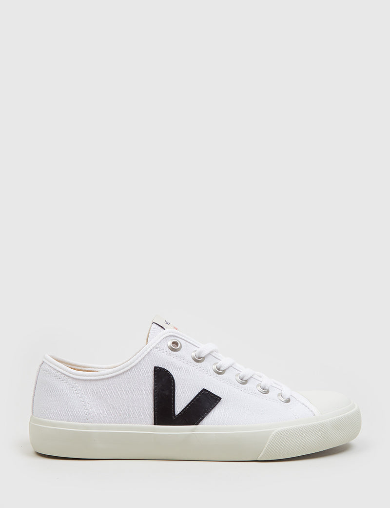 Veja Wata Canvas Trainers - White/Black